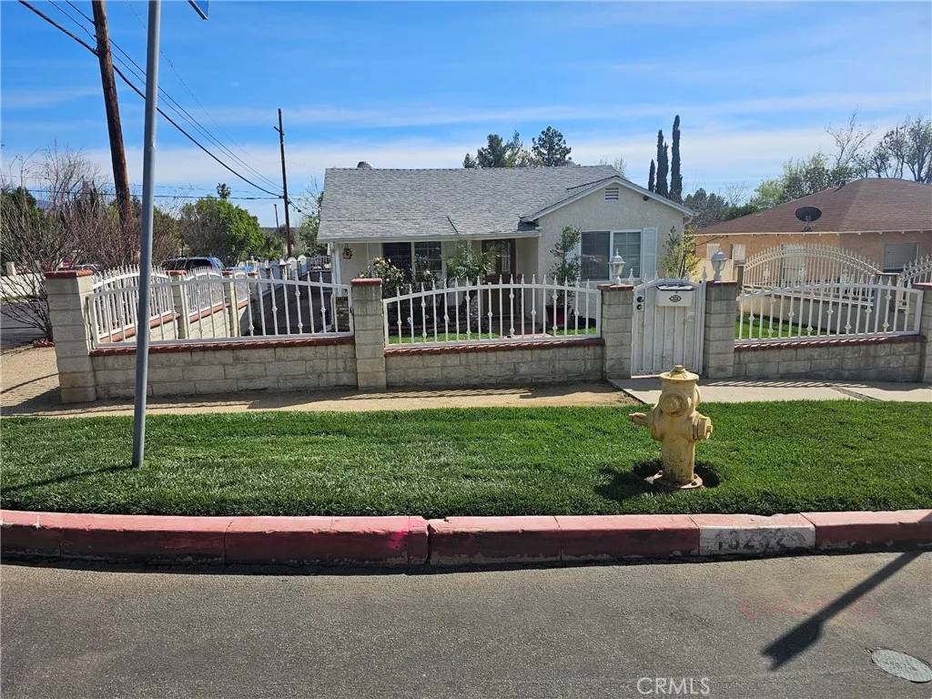 Sylmar, CA 91342,13232 HERRON