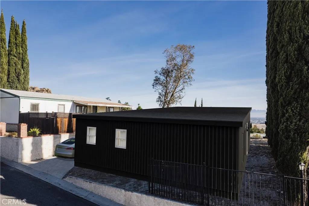 West Hills, CA 91304,24425 Woolsey Canyon #17