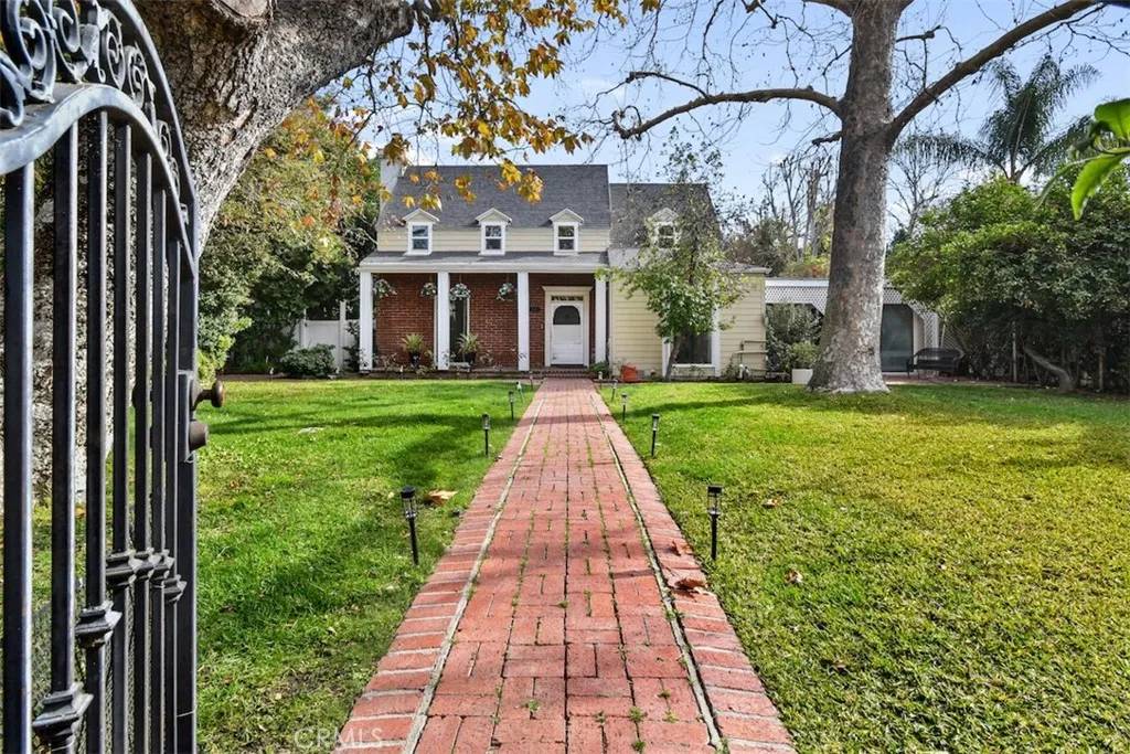 Studio City, CA 91604,4196 Colfax Avenue