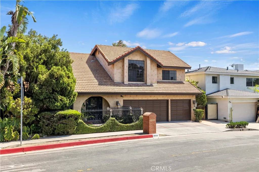 Los Angeles, CA 90046,8000 Oceanus Drive
