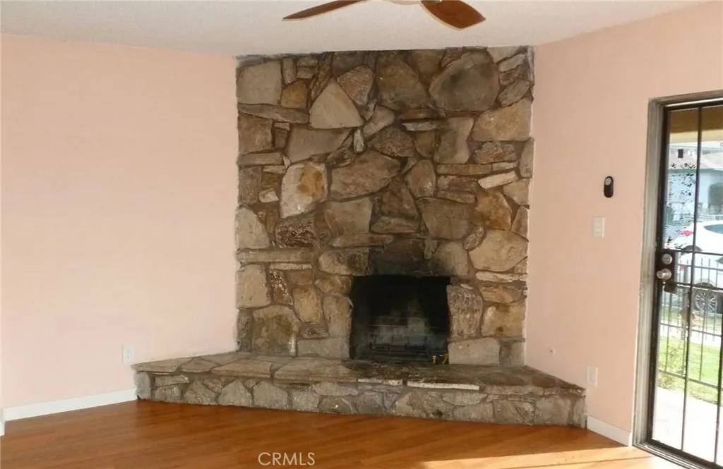 Hawthorne, CA 90250,4367 W 142nd Street
