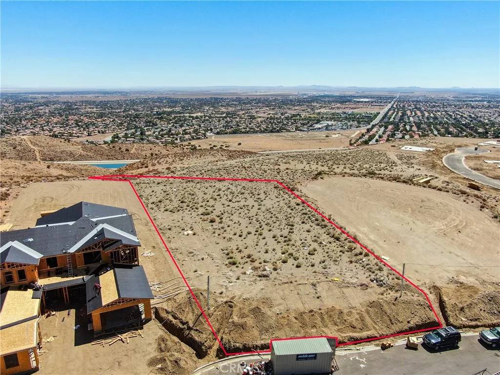 Palmdale, CA 93551,39618 Marina