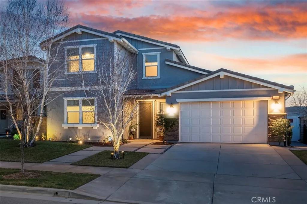 Saugus, CA 91350,22470 Flatwater Court
