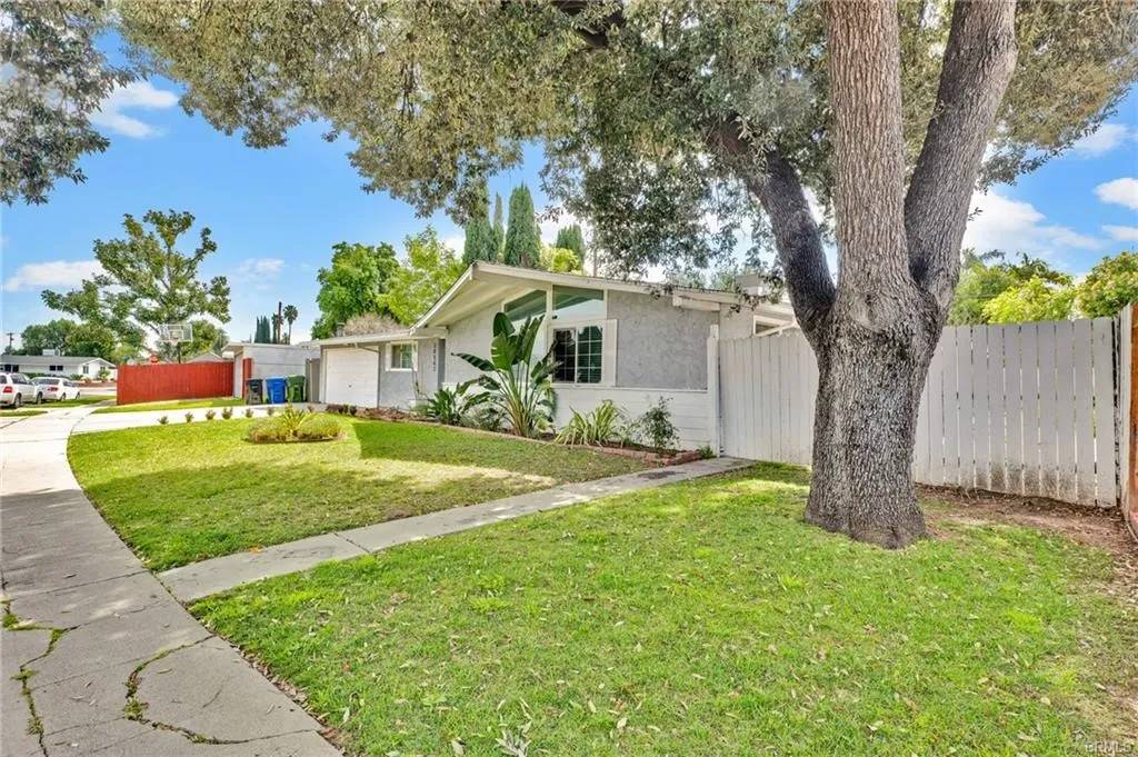 Winnetka, CA 91306,20562 Skouras Drive