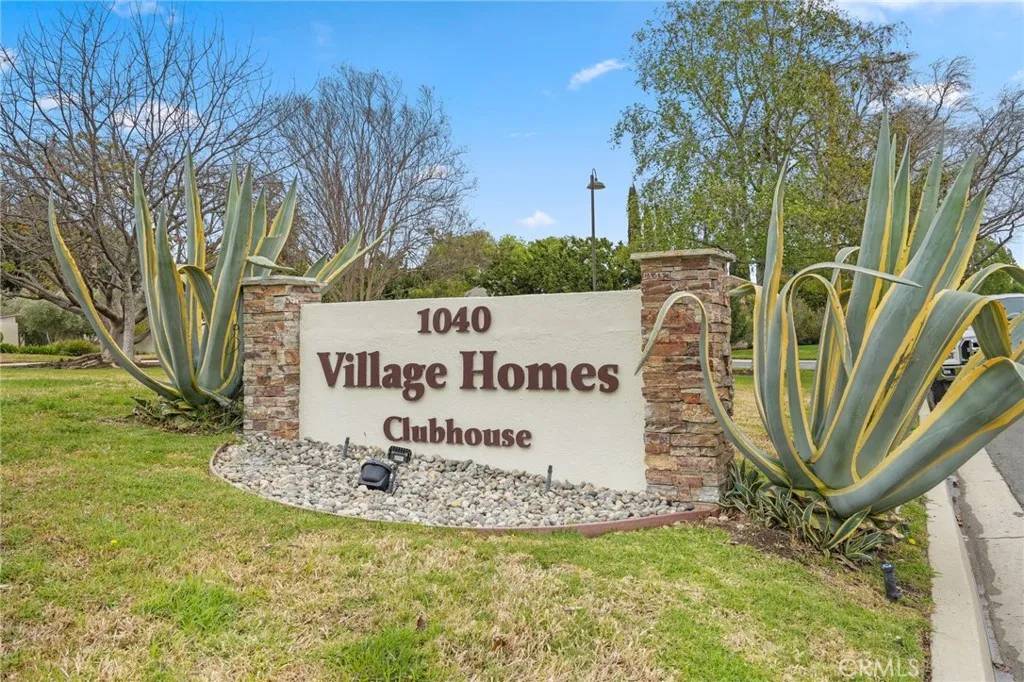 Westlake Village, CA 91361,2338 Stormcroft Court
