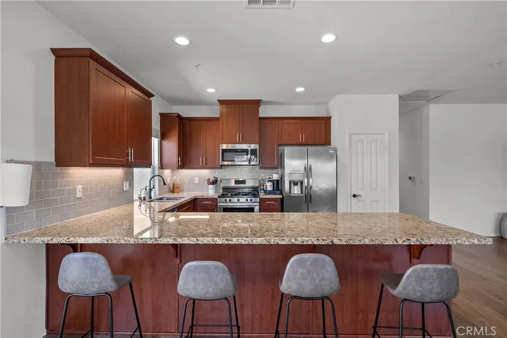 Piru, CA 93040,4042 Aurora