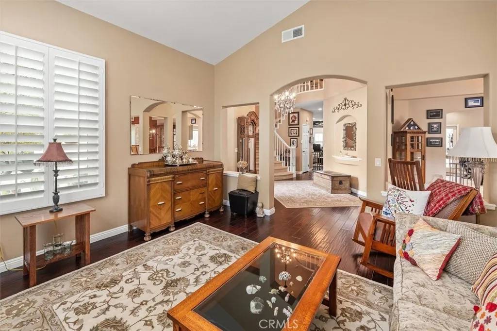 Saugus, CA 91350,22315 Circle J Ranch Road