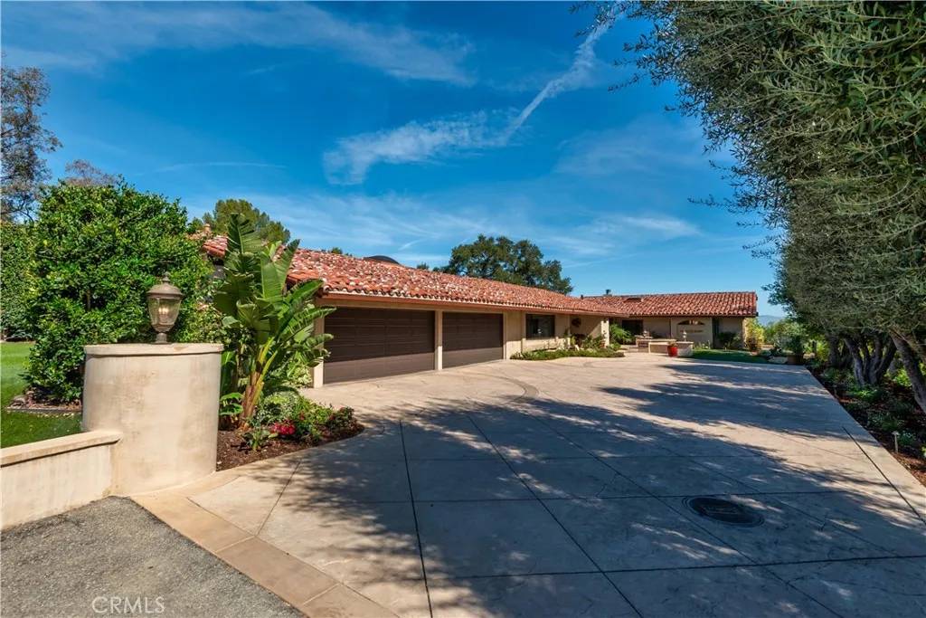 Calabasas, CA 91302,23815 Park Belmonte