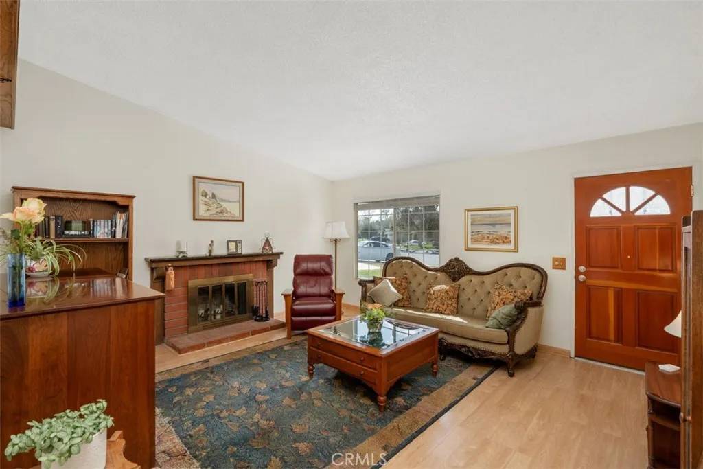 Saugus, CA 91350,27718 Hyssop Lane