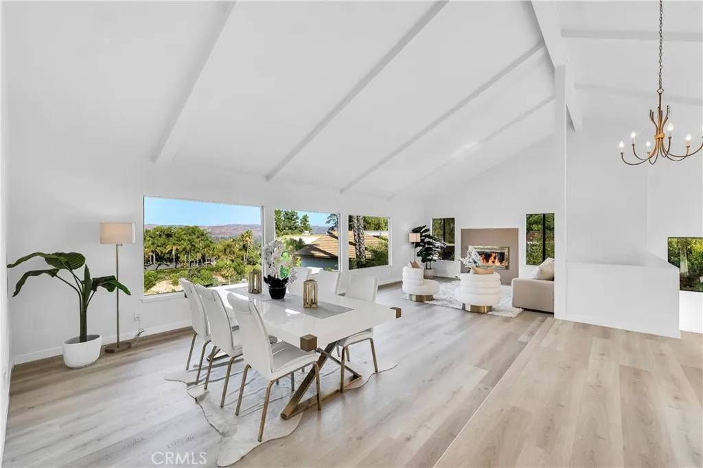 Woodland Hills, CA 91364,22497 Venido Road