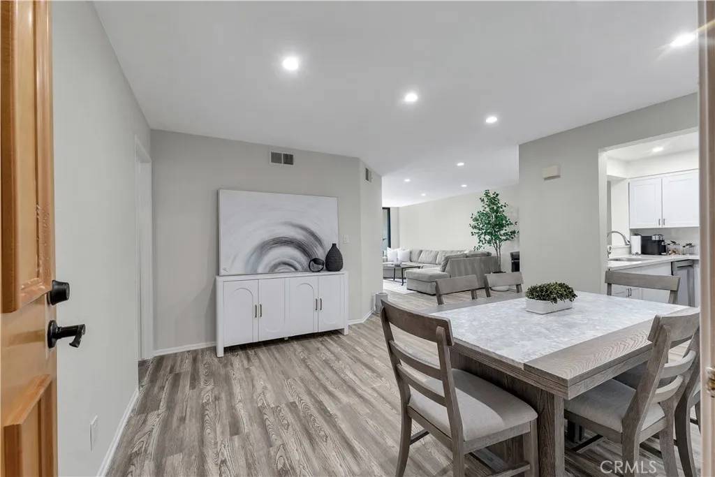 Granada Hills, CA 91344,16866 Kingsbury Street #213