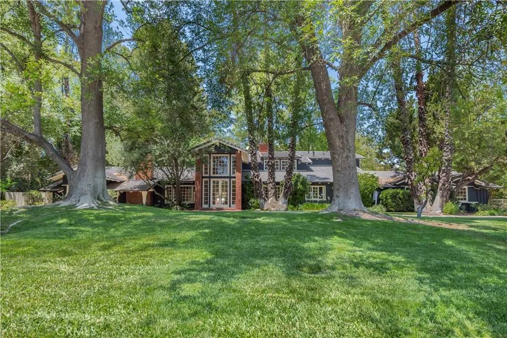 Hidden Hills, CA 91302,5255 ROUND MEADOW