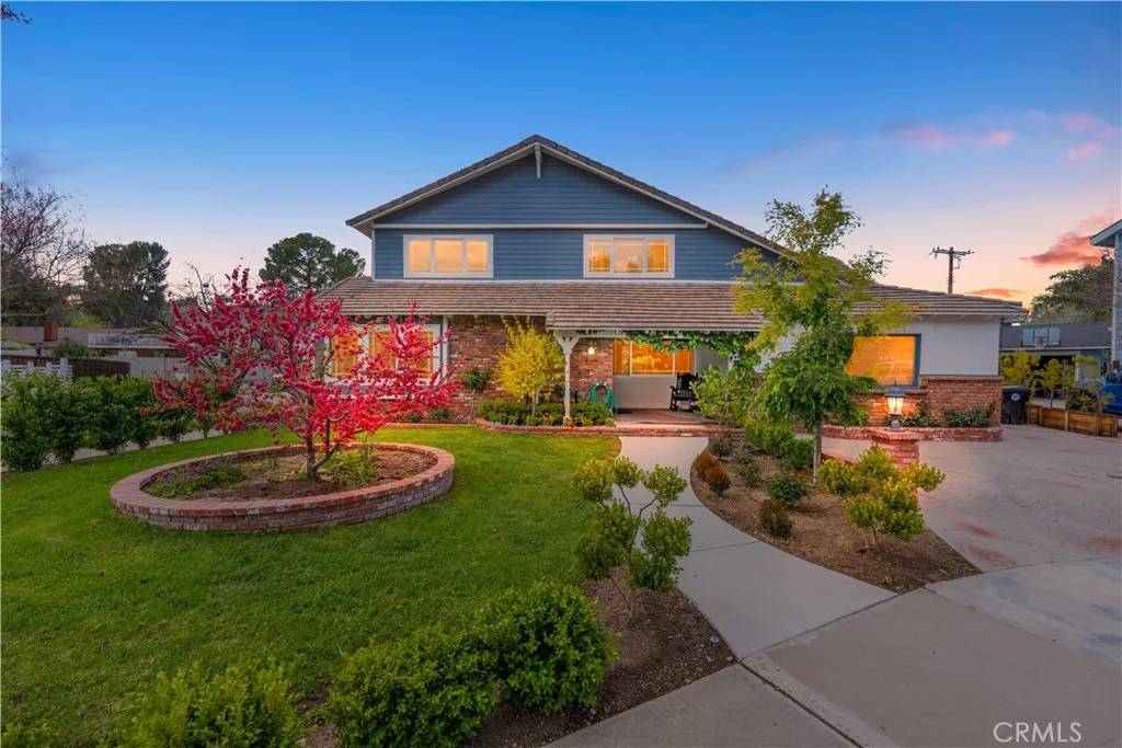 Newhall, CA 91321,24405 Derian Drive