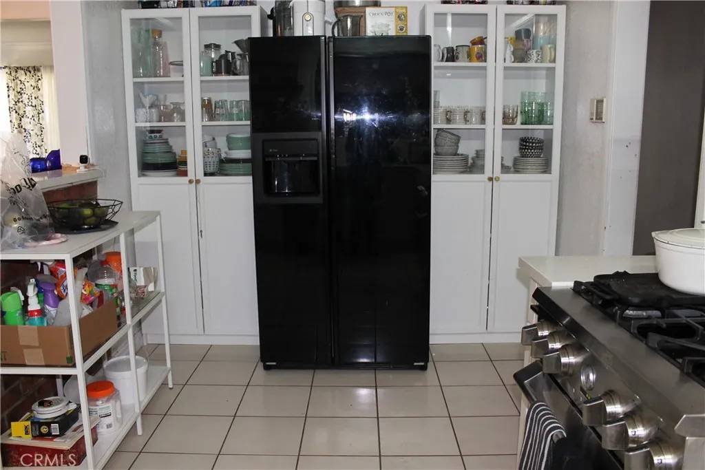 Arleta, CA 91331,13145 Branford Street