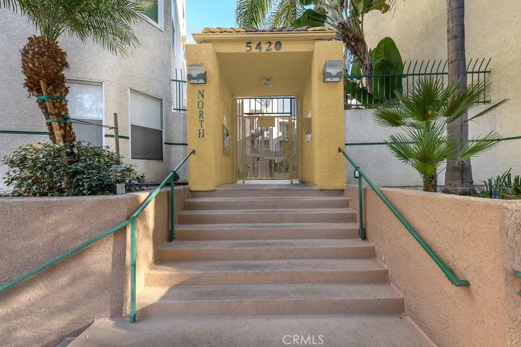 Sherman Oaks, CA 91401,5420 Sylmar Avenue #321