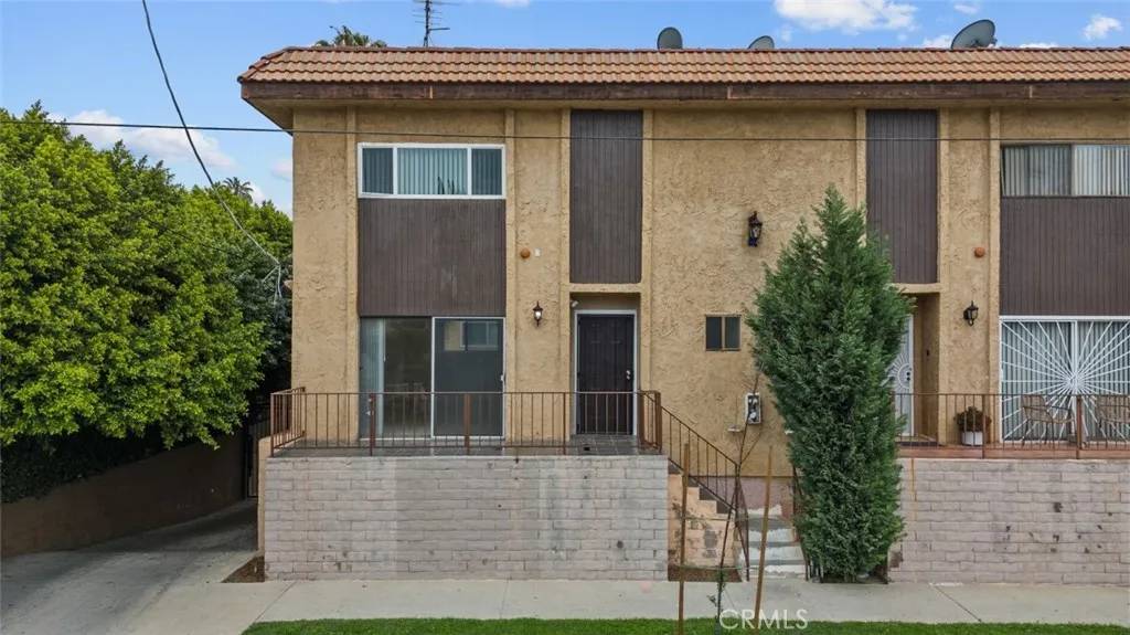 Van Nuys, CA 91405,13861 Vanowen Street #4
