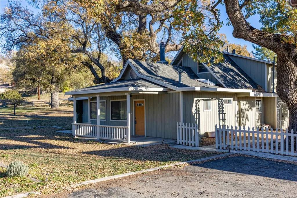 Tehachapi, CA 93561,27900 Bear Valley Road
