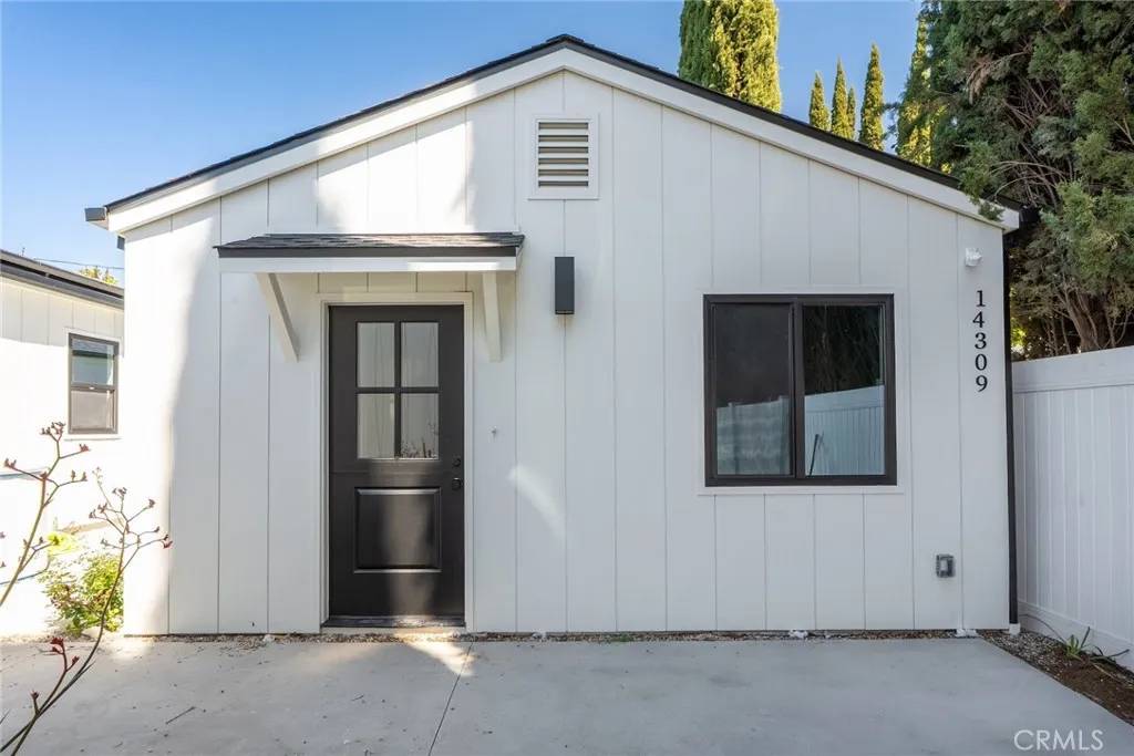 Sherman Oaks, CA 91401,14309 Califa Street