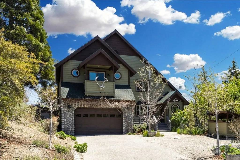 Pine Mountain Club, CA 93222,2104 St. Bernard Drive