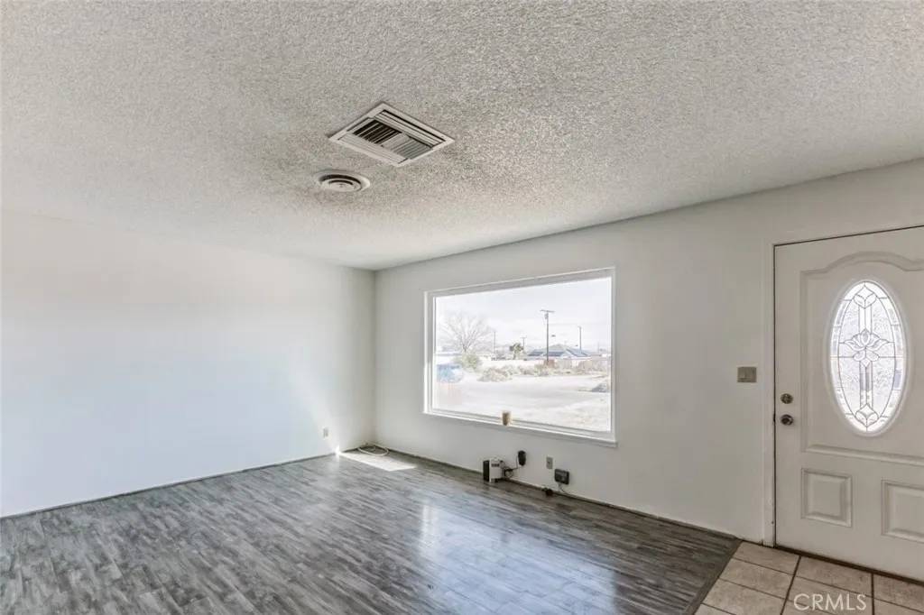 Ridgecrest, CA 93555,1333 S Yorktown Street