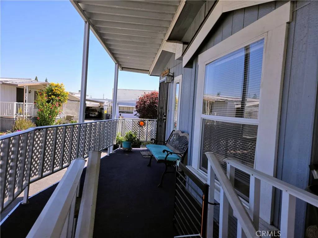 Chatsworth, CA 91311,21001 Plummer #19