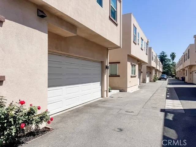 Panorama City, CA 91402,9237 Wakefield Avenue #6