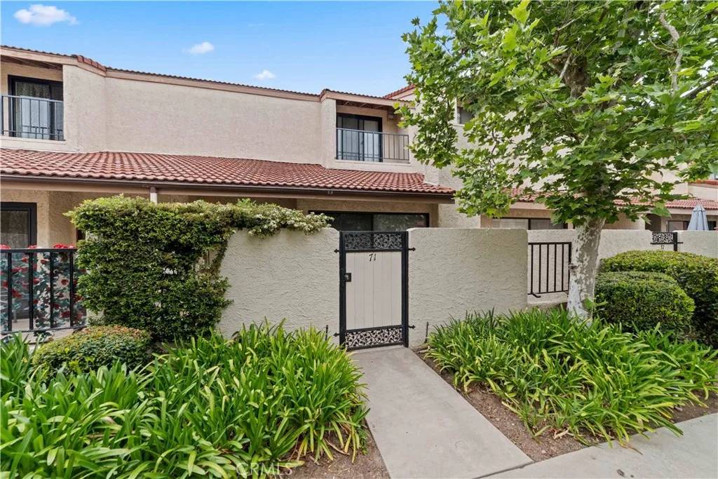 Tarzana, CA 91356,18130 Oxnard Street #71