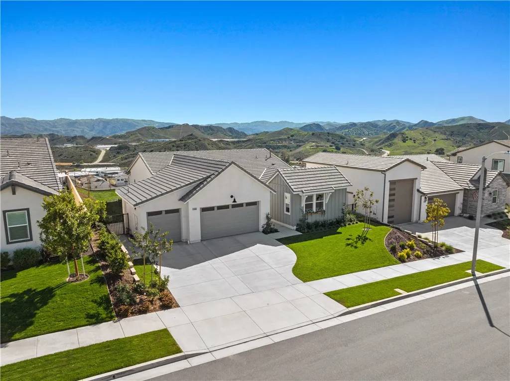 Castaic, CA 91384,28602 Wildflower Terrace