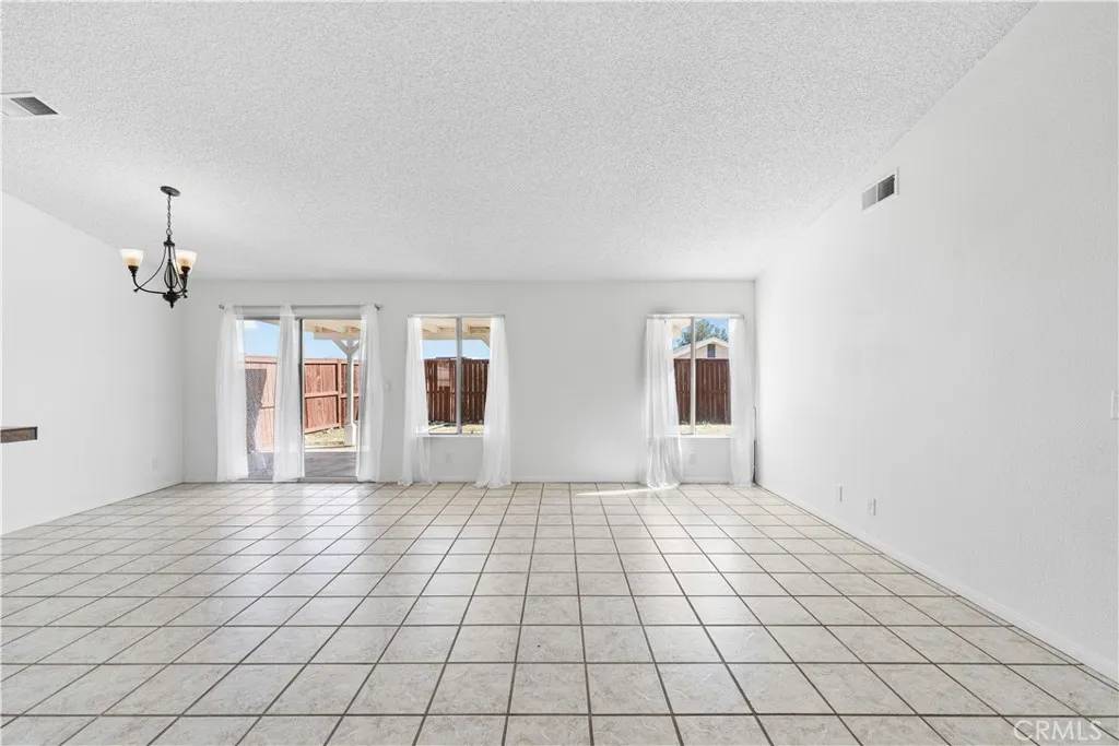 Rosamond, CA 93560,1132 Barrington Avenue