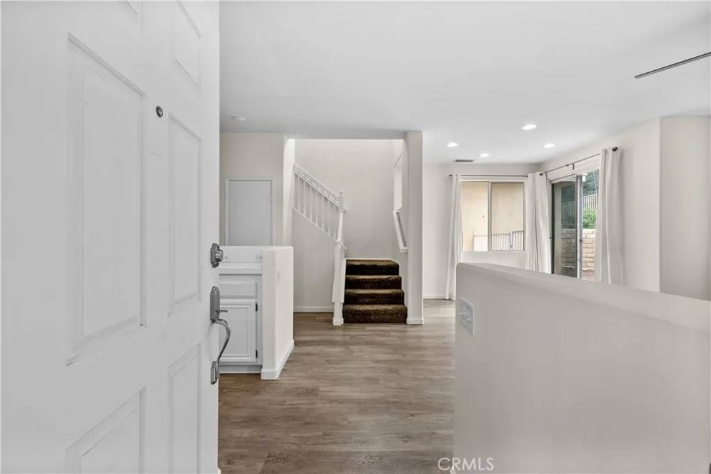 Valencia, CA 91354,28360 Mayfair Drive