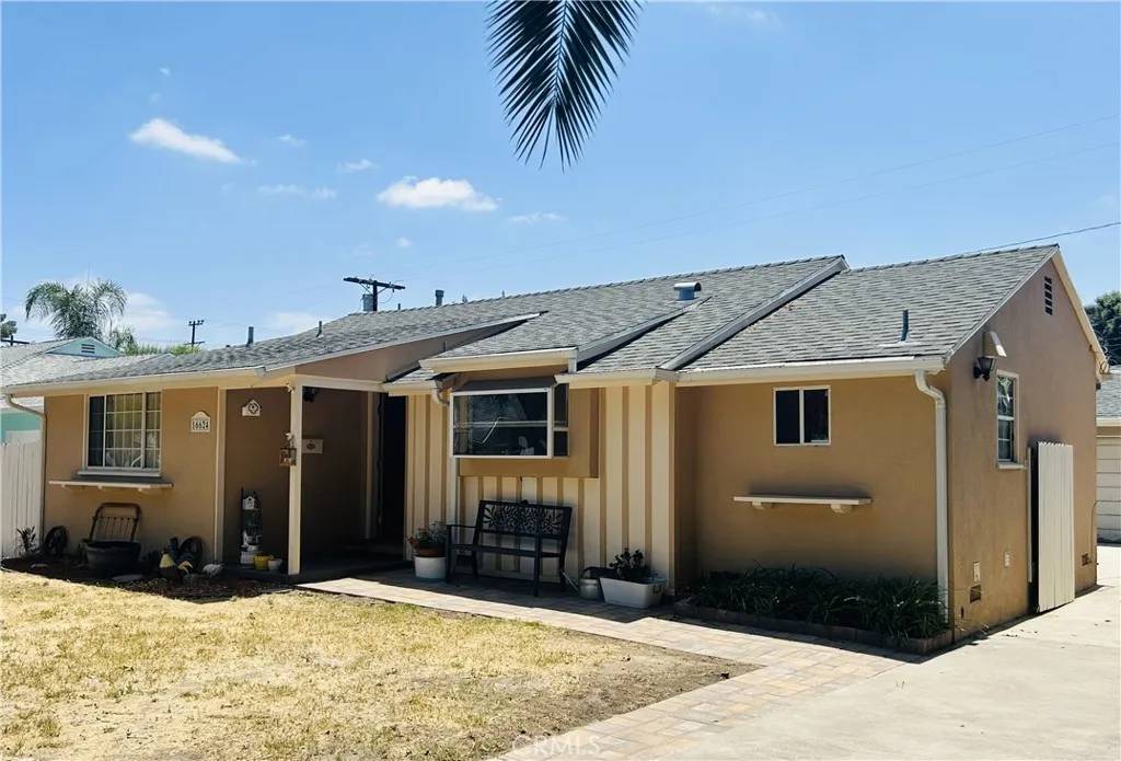 Lake Balboa, CA 91406,16624 Kelsloan Street