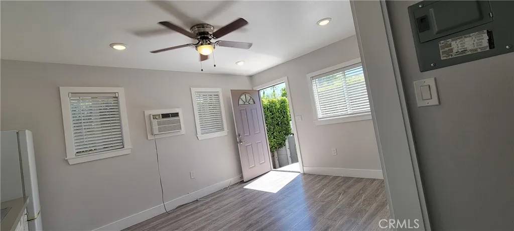 Los Angeles, CA 90065,551 W Avenue 26
