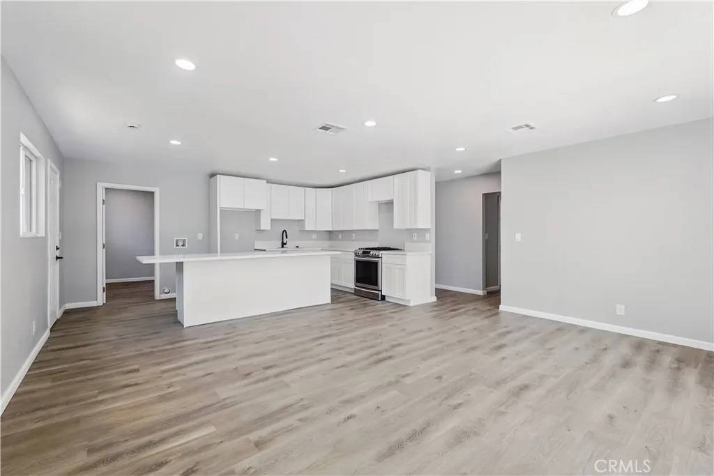 Lancaster, CA 93534,43820 Beech Avenue