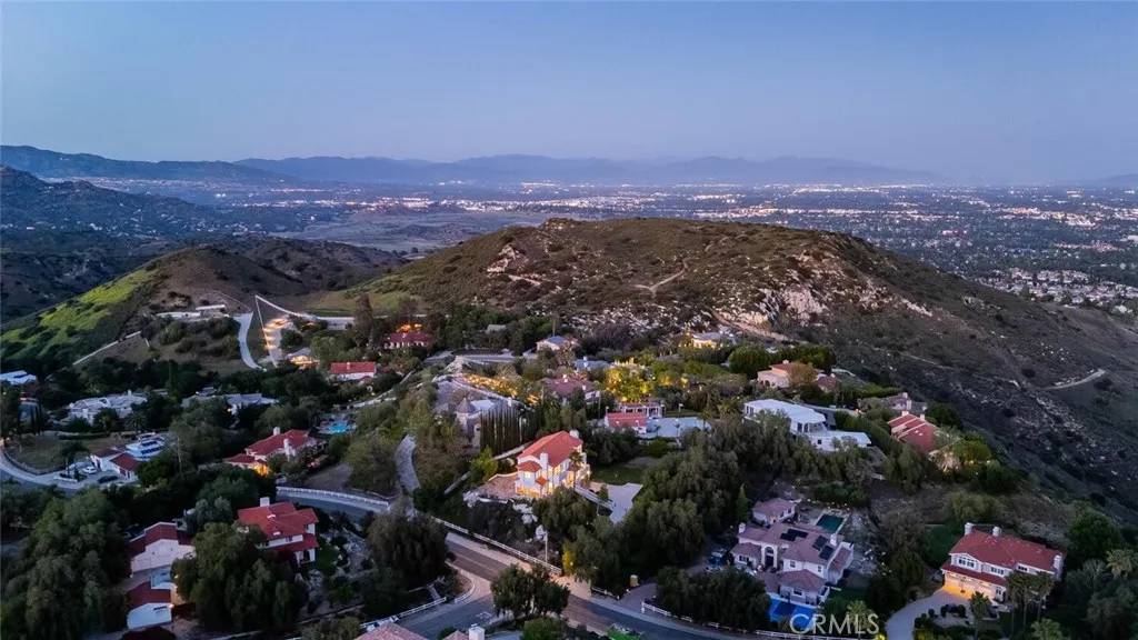 Bell Canyon, CA 91307,166 Dapplegray Road