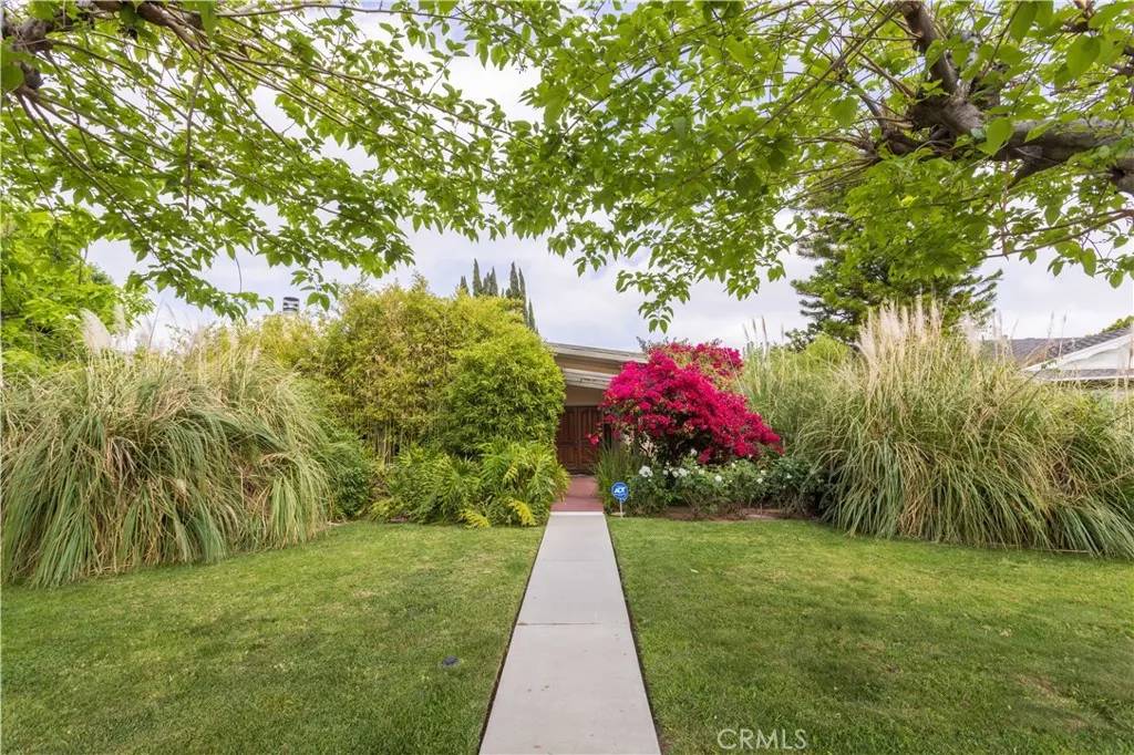 Granada Hills, CA 91344,10334 Louise Avenue