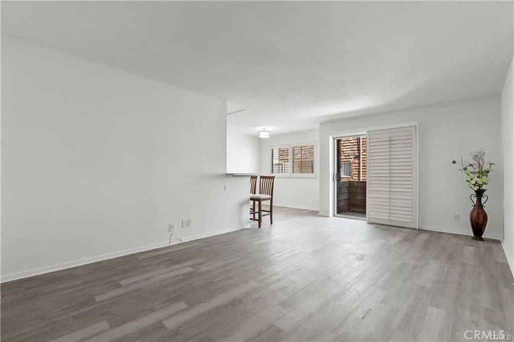 Encino, CA 91316,5349 Newcastle Avenue #18