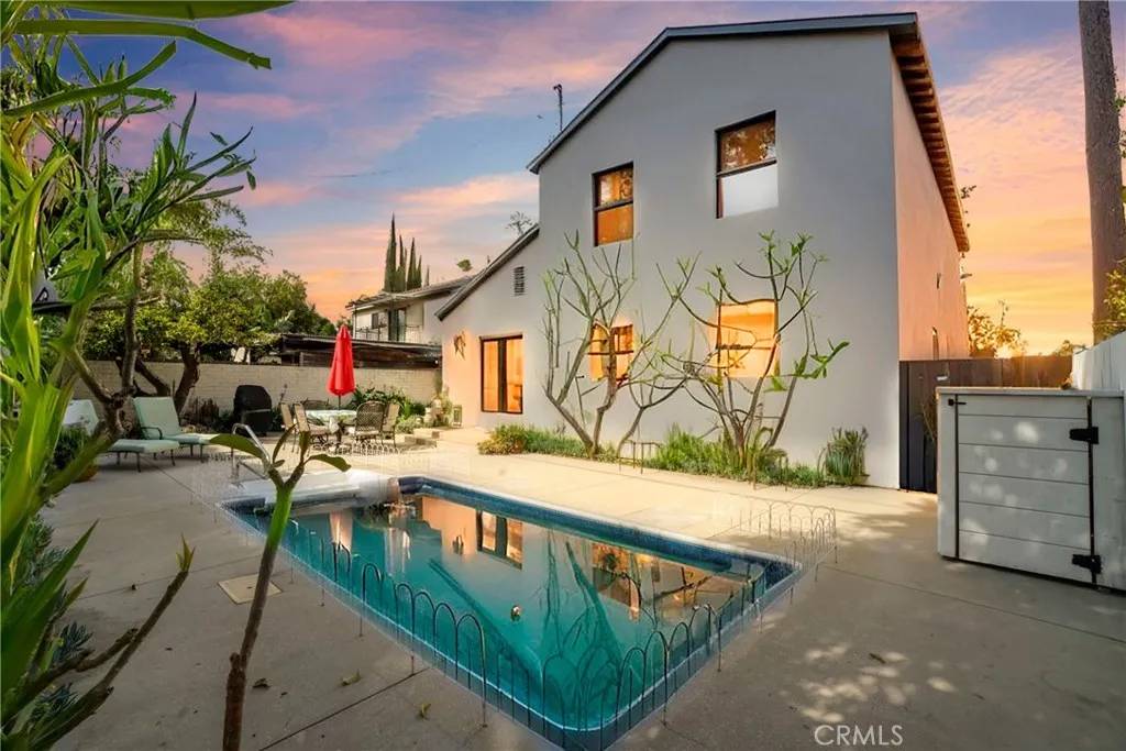 Encino, CA 91316,5730 Newcastle Avenue