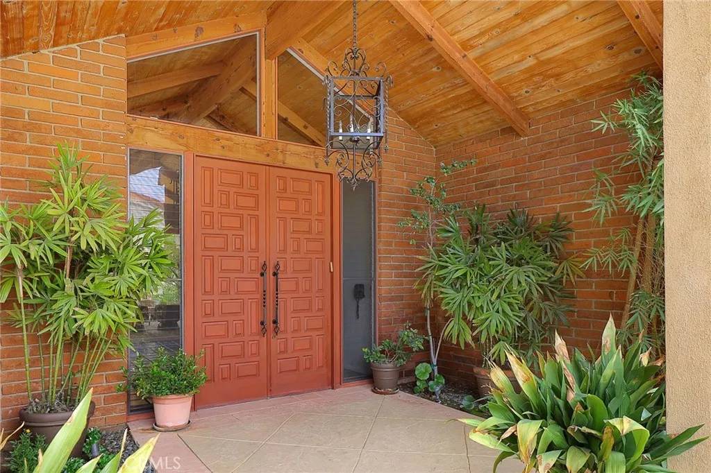 Tarzana, CA 91356,3951 Vanalden Avenue