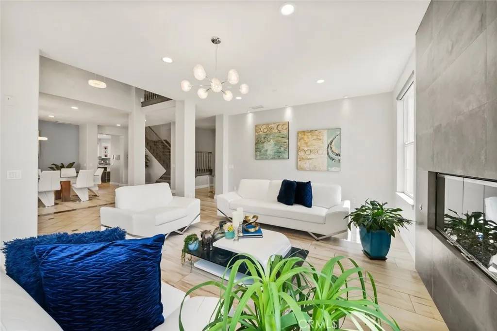 Porter Ranch, CA 91326,18501 Calle Vista Circle