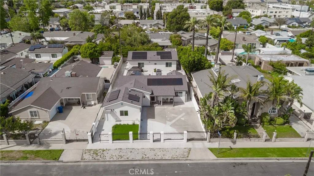 Van Nuys, CA 91405,14159 Gault Street