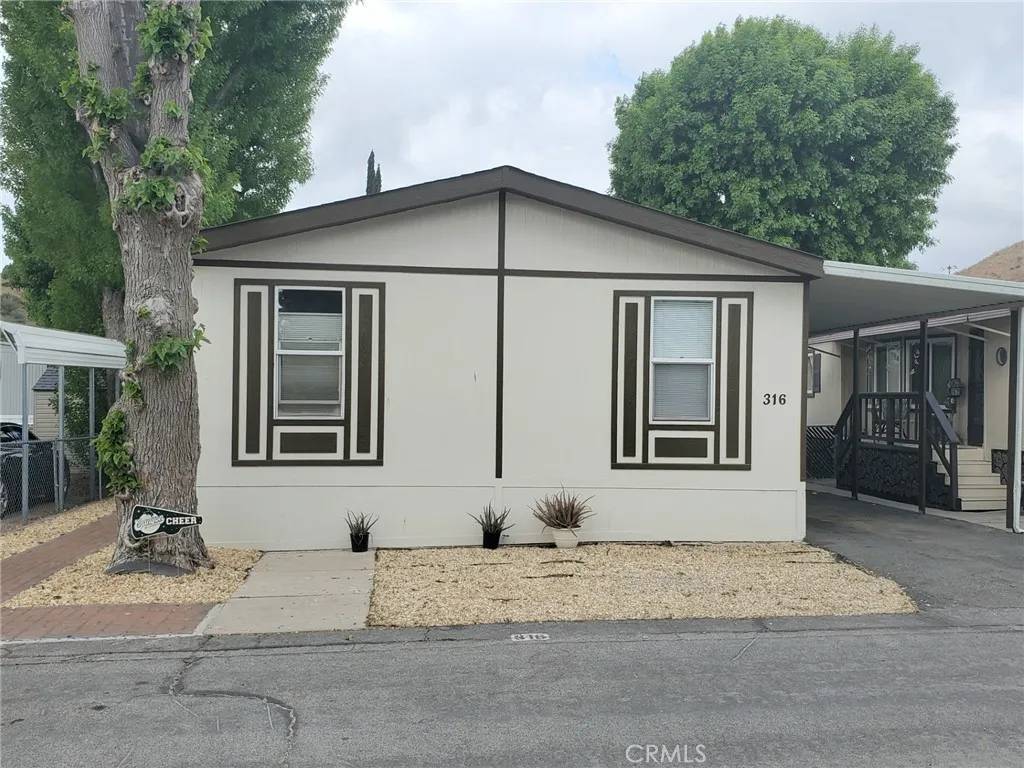 Saugus, CA 91350,29021 Bouquet Canyon #316