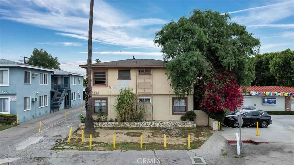 Van Nuys, CA 91405,7224 Hazeltine Avenue