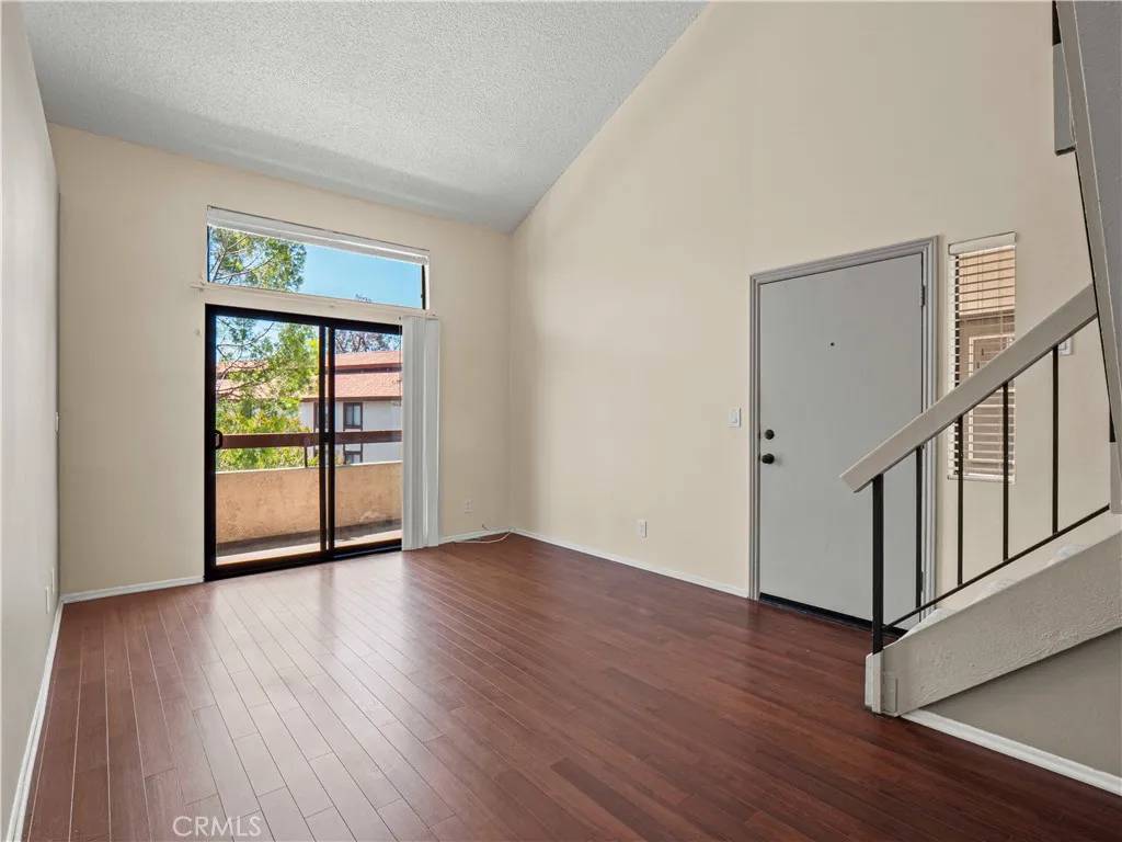 Canyon Country, CA 91387,18142 Sundowner Way #1164