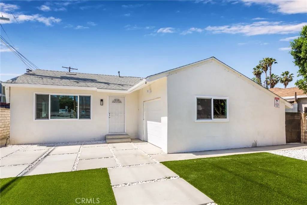 Canoga Park, CA 91303,22016 Schoolcraft Street