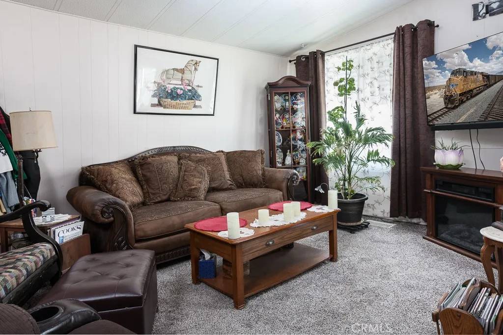 Lancaster, CA 93534,48303 20th West #207