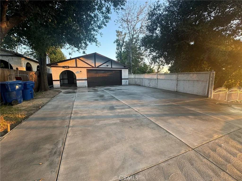 Tujunga, CA 91042,7710 Wentworth Street