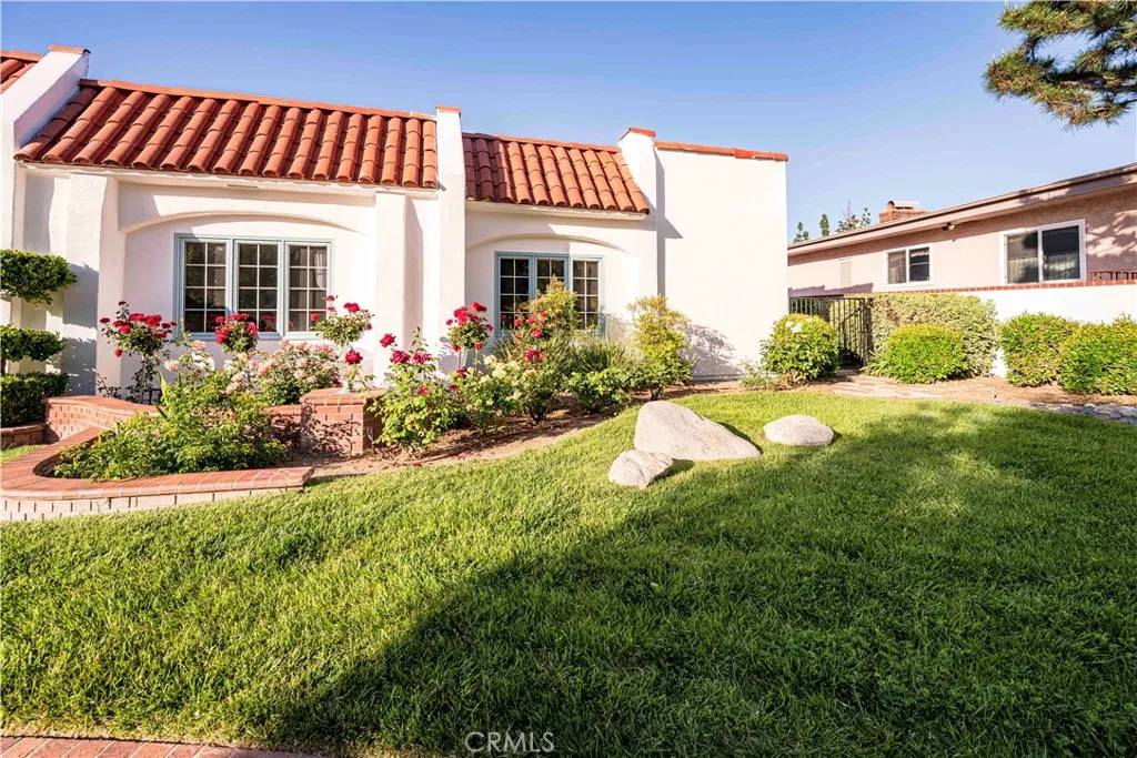 Westlake Village, CA 91361,32385 Lake Pleasant Drive