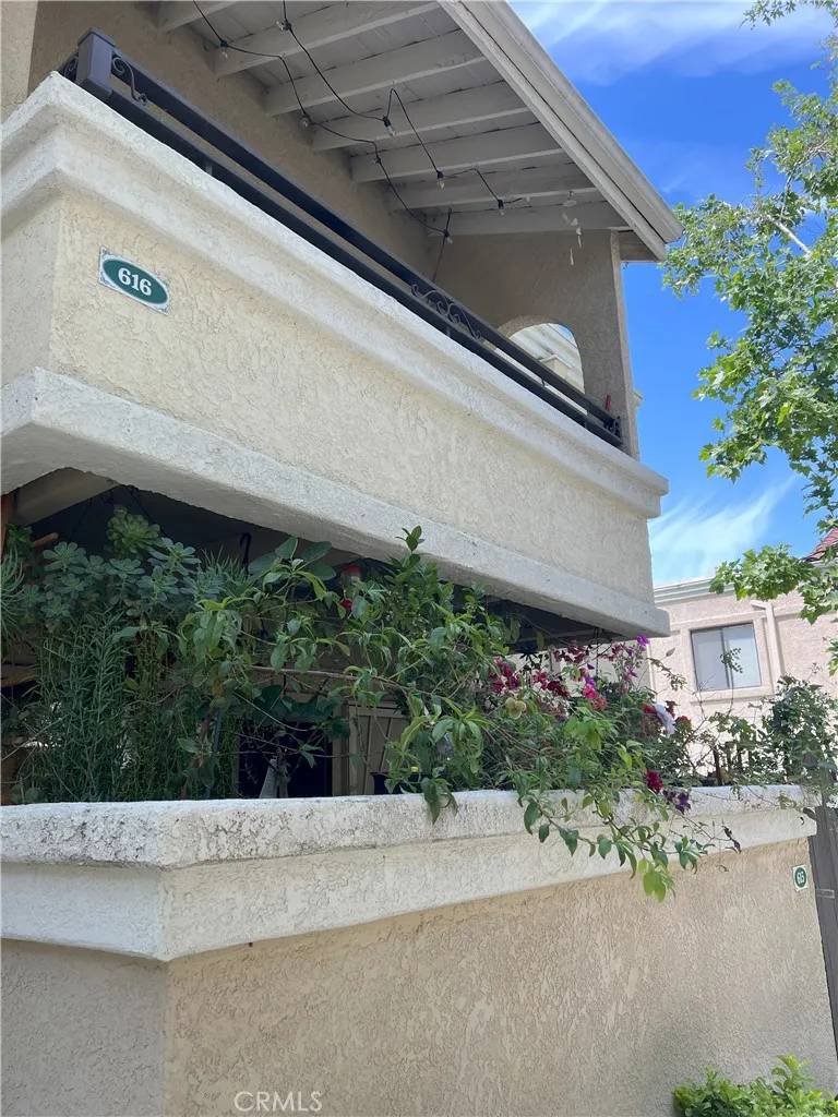 Canyon Country, CA 91351,27238 Luther Drive #616