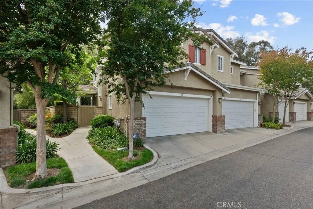 Valencia, CA 91354,27017 Big Rapids #37