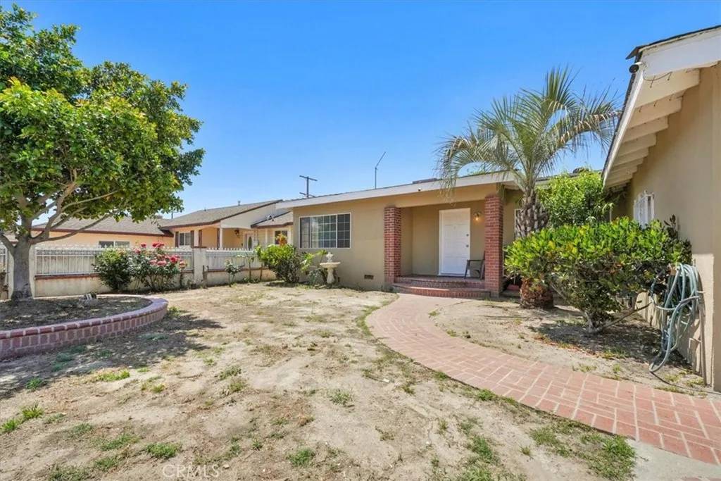 Arleta, CA 91331,9451 Canterbury Avenue